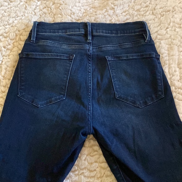 Frame Le Skinny de Jeanne Dark Denim Jeans with Raw Hem - Picture 8 of 8